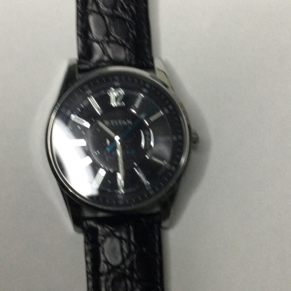 TITAN WATCH - Picture 4 of 5